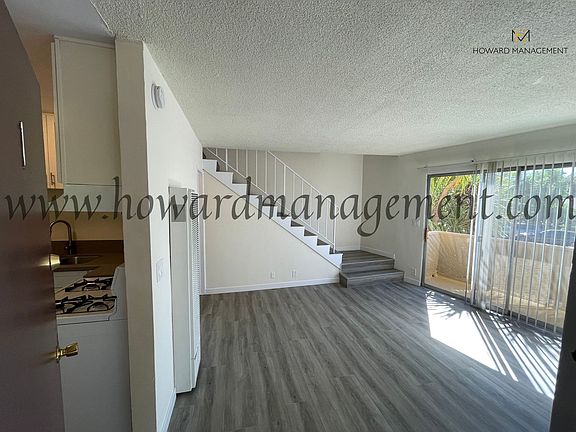 2nd image of 4250 Lindblade Dr #1