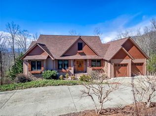 56 Courseview Dr, Weaverville, NC 28787