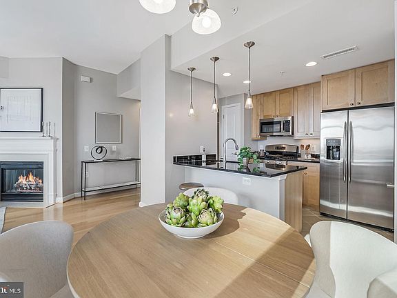 5th image of 11990 Market St Unit 1616