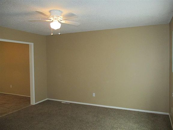 2nd image of 5013 NW Pennington Ln
