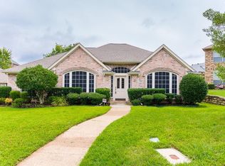 9321 Vista Cir, Irving, TX 75063