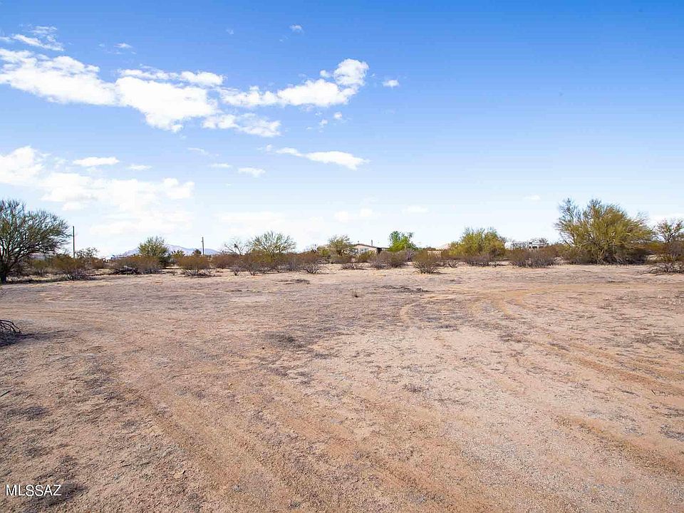 1st image of S Priest Ln