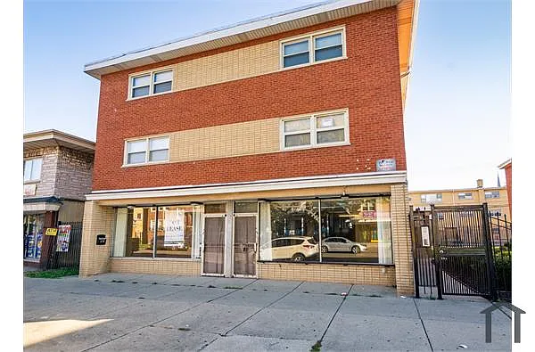 Building Photo - 8213 S Exchange Ave #3