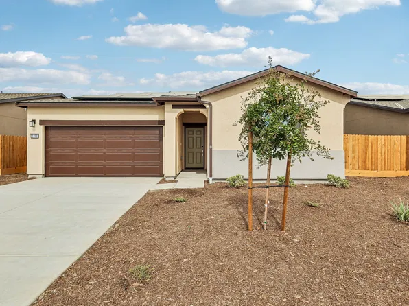 1498 Union Ave, Tulare, CA 93274