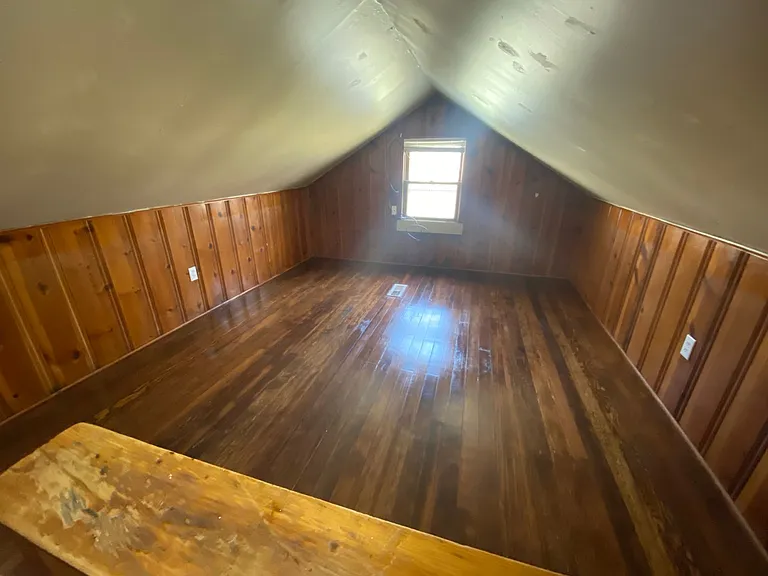 3674 Bedford Ave — Photo 14