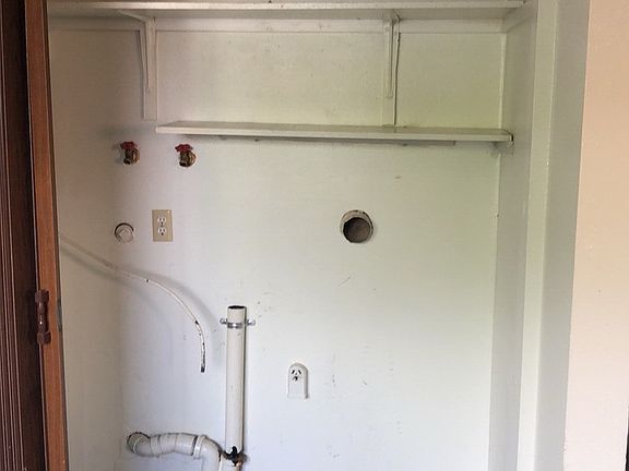 4th image of 1903 Westview Cir APT 20
