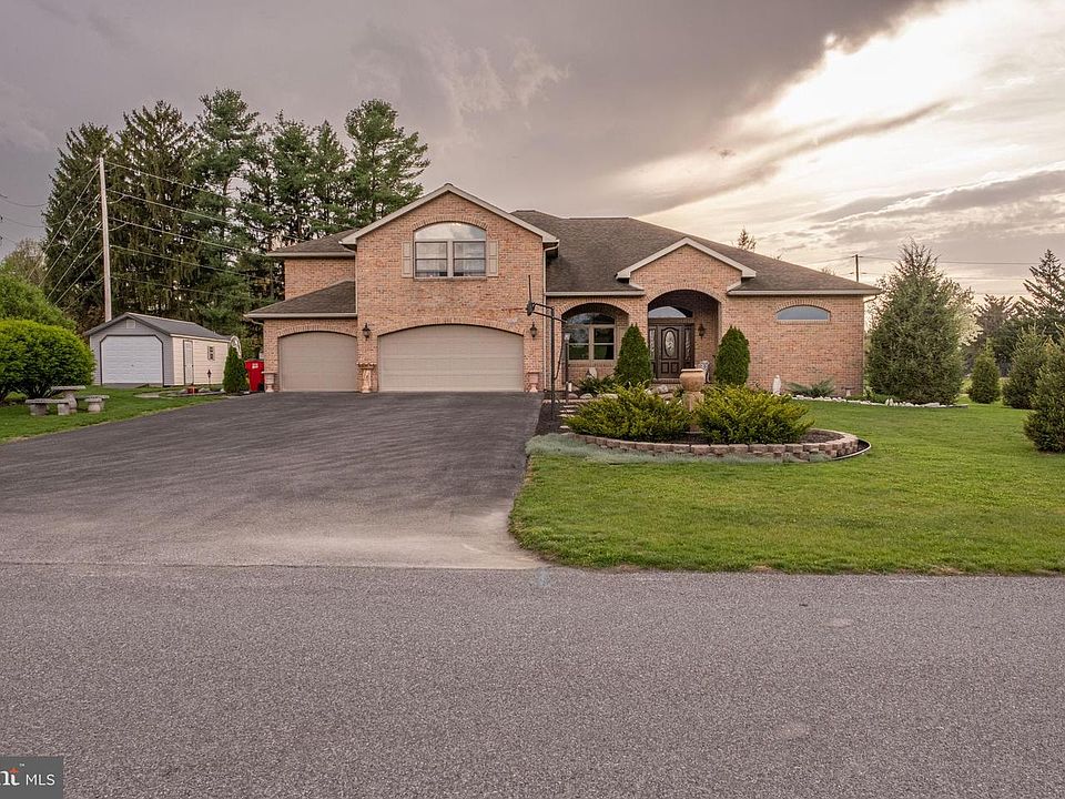 1st image of 536 Remington Dr