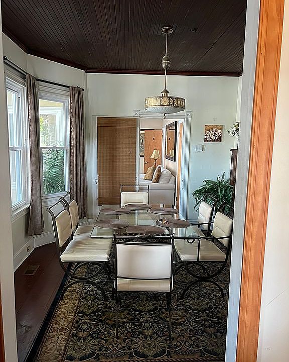 1st image of 21 Asbury Ave
