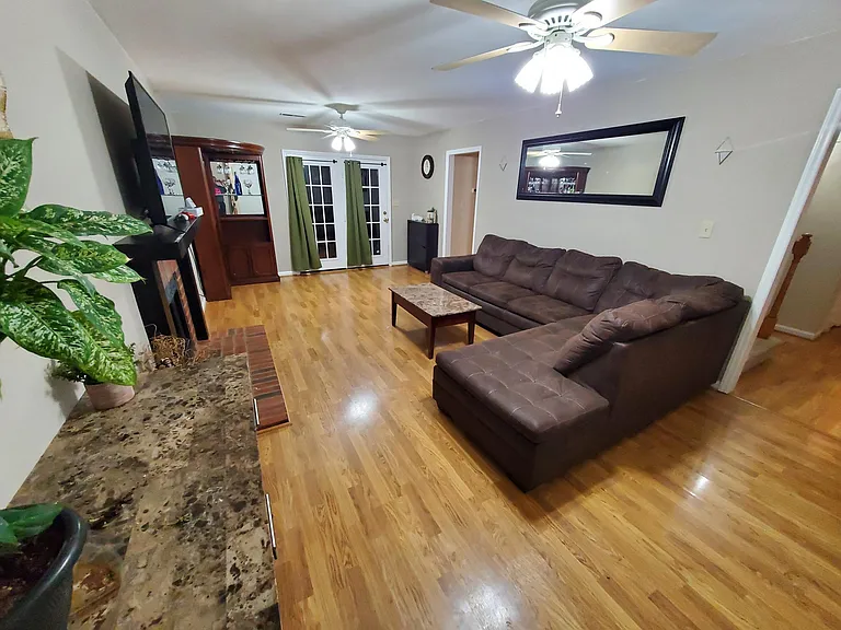 1816 Summerfield Dr — Photo 6