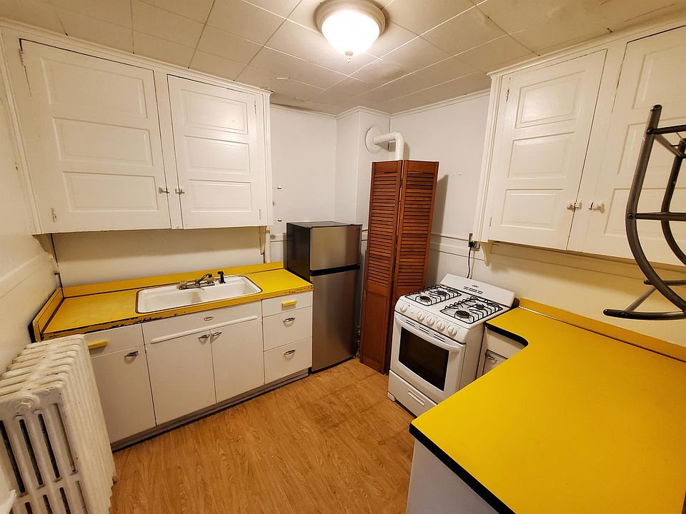 1st image of 155 Dana Ave #2