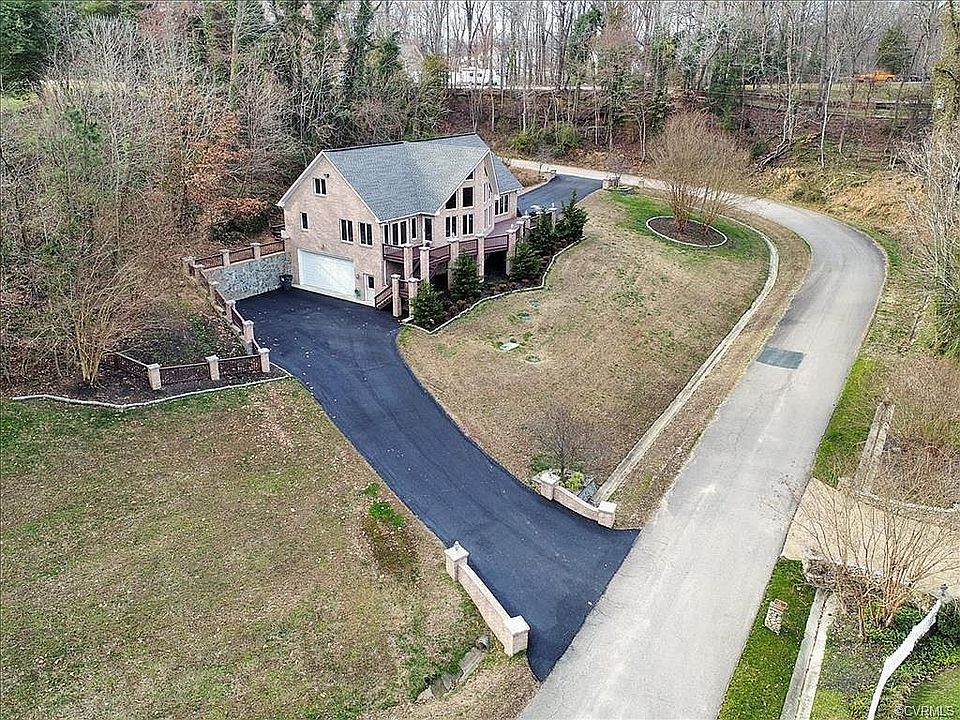 1st image of 12101 Sloan Dr