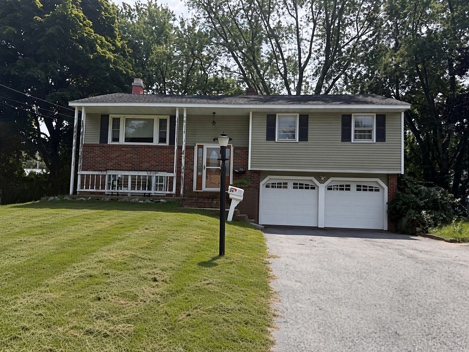 1st image of 24 Crestshire Dr