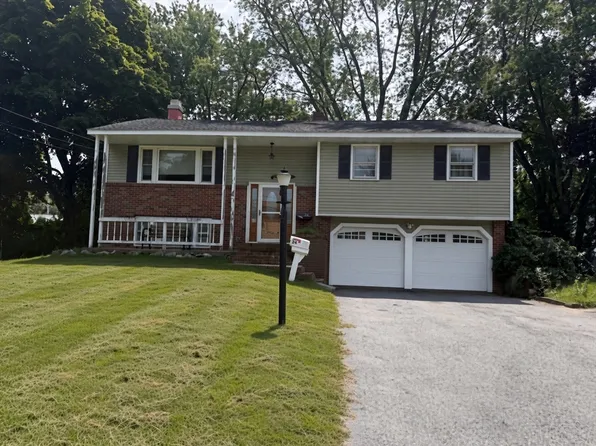 24 Crestshire Dr, Lawrence, MA 01843