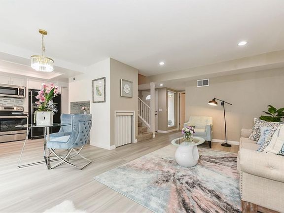 3rd image of 6644 Moselle Cir