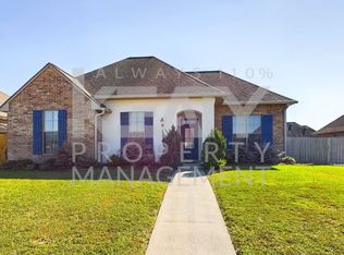 139 Bentwater Dr, Broussard, LA 70518