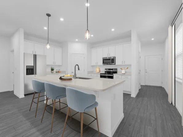 5484 Meadow Walk Dr, Davenport, FL 33837