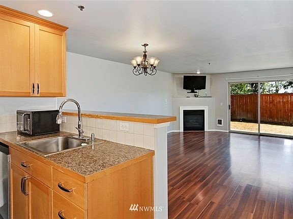 4th image of 15325 Sunwood Blvd APT B103