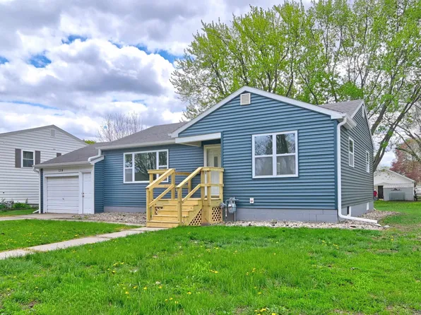 1314 4th Ave N, Estherville, IA 51334