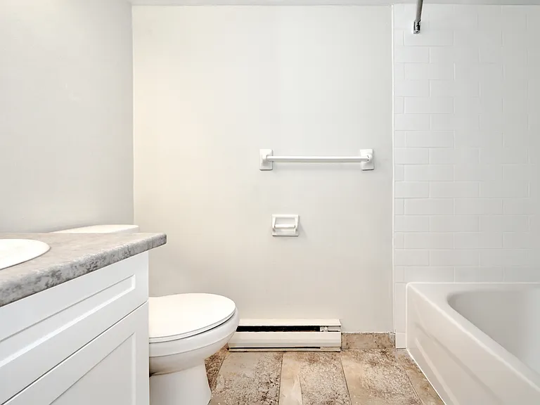 65 Timmins Cres — Photo 17