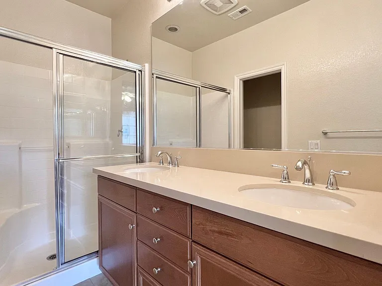 2674 Rawhide Ln — Photo 26