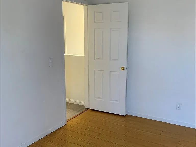 7617 Allerton Ave — Photo 36