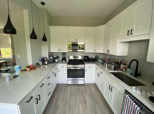 1456 W Addison St, Chicago, IL 60613