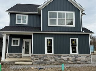 7911 Brushwood Ln, Painesville, OH 44077