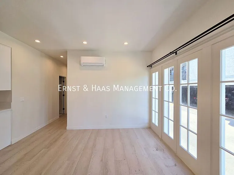 321 Chestnut Ave #1 — Photo 6