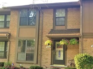 2487 Old Kent Rd W, Warren, MI 48091