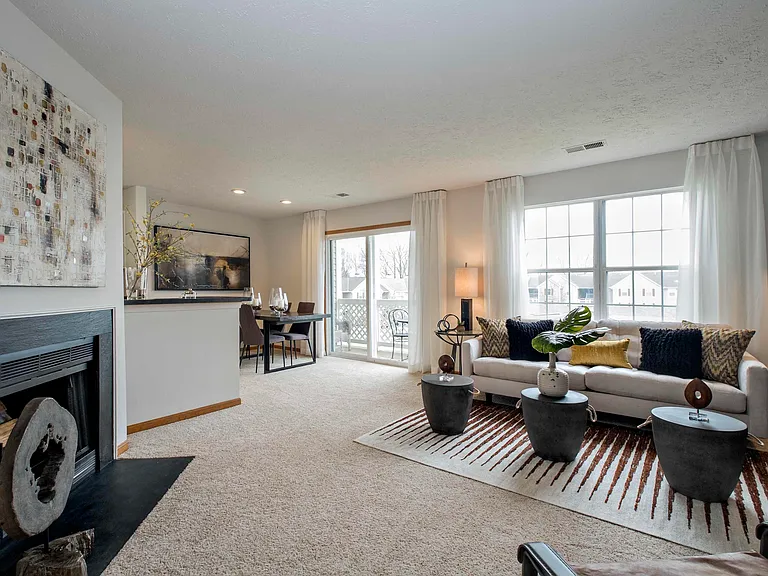 Open Concept Living/Dining Room