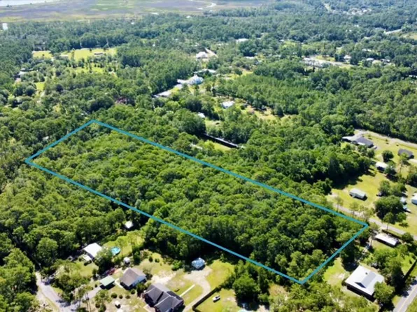 13 Abercrombie Ln, Apalachicola, FL 32320