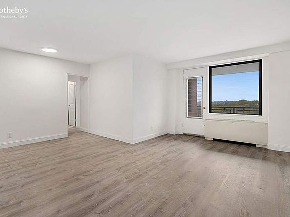 2nd image of 4705 Henry Hudson Pkwy APT 12J