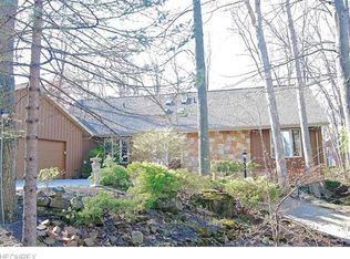 9633 Frost Ln, Brecksville, OH