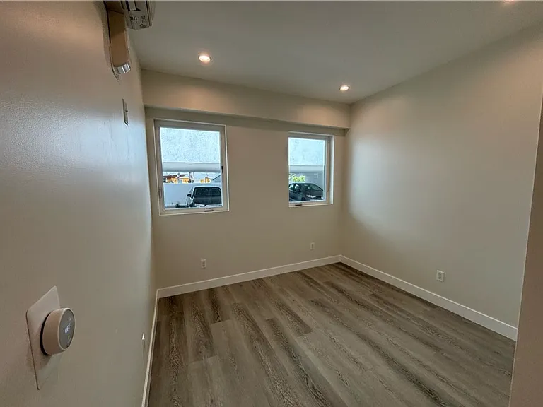 1435 N Ave 47 — Photo 9