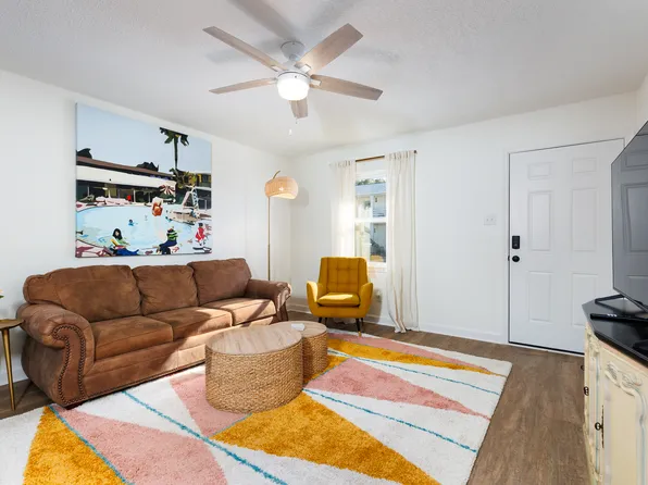 114 Ethel Cir APT 19, Ocean Springs, MS 39564