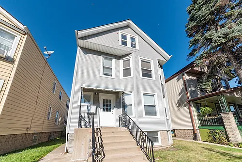 5344 W Eddy St #G Photo 1