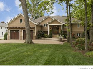 22128 Country Club Cres, Cornelius, NC 28031