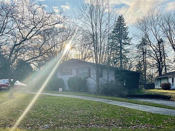 3rd image of 3500 Cardinal Dr