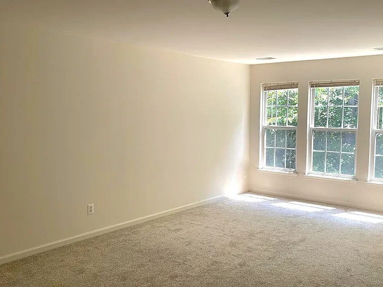 13659 Saint Johns Wood Pl — Photo 16