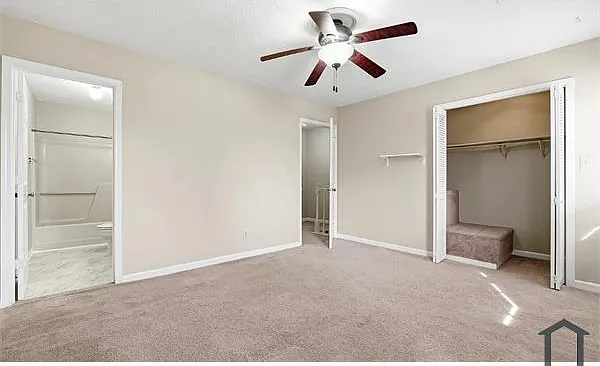 136 Sterling Ct — Photo 8