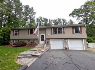 25 Pinnacle Rd, Ellington, CT 06029