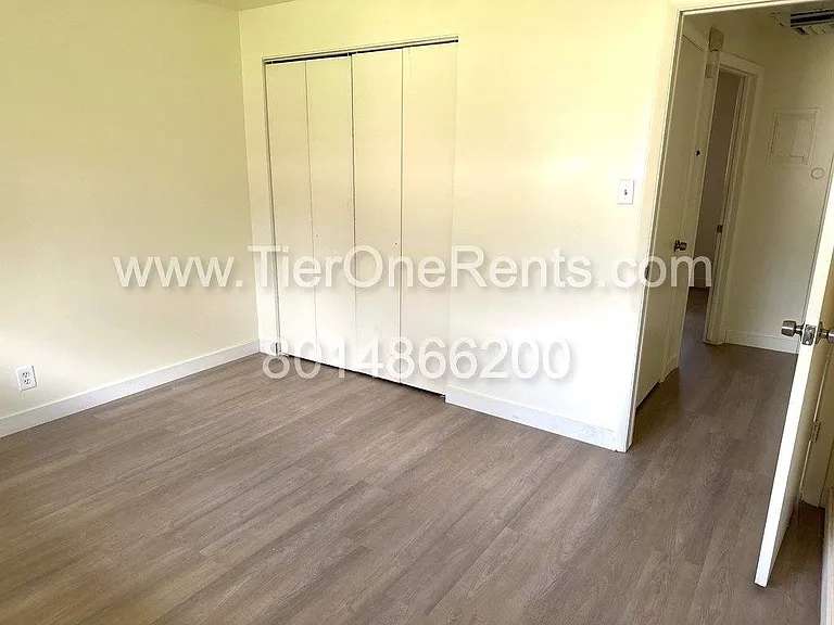 2271 E Gregson Ave — Photo 10