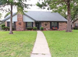 1701 Omar Dr, Mesquite, TX 75150