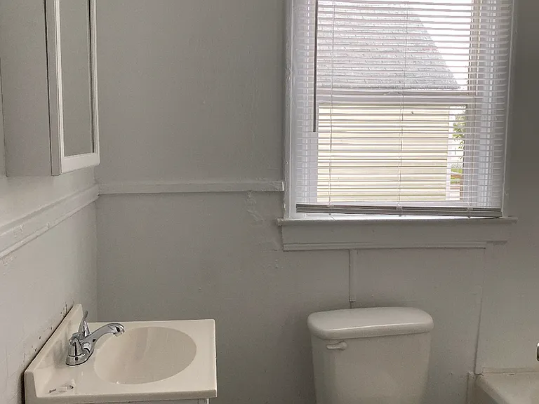 703 S Kentucky Ave — Photo 7