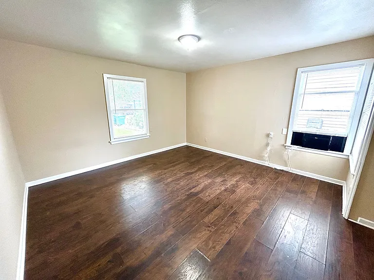 218 La Manda Blvd — Photo 8