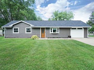 1522 W Meadowbrook Dr, Loveland, OH 45140