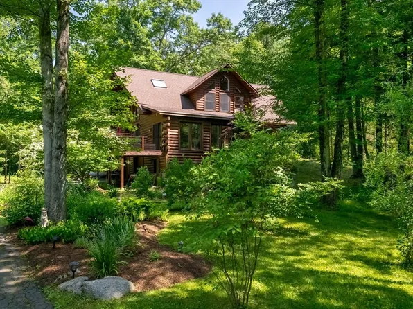 809 Park Hill Rd, Northampton, MA 01062