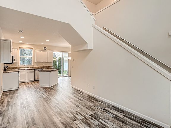4th image of 8910 NE 40th Pl #3
