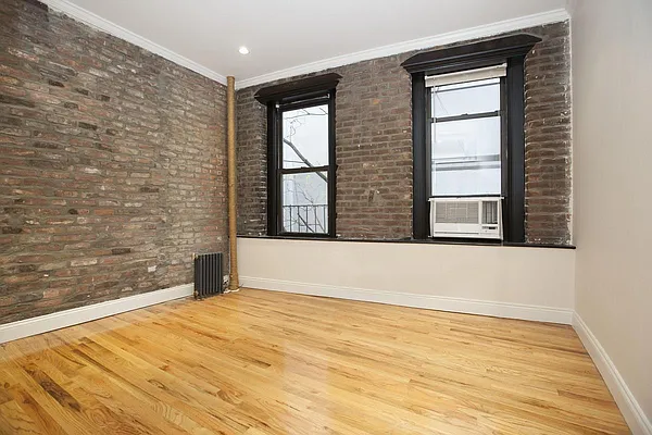 Rented by Compass | media 10