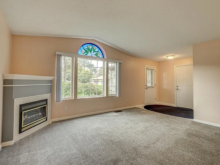 1300 Carriage Dr #A — Photo 17